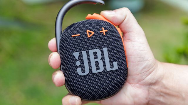 Review JBL Clip 4 | A melhor caixinha portátil da JBL?