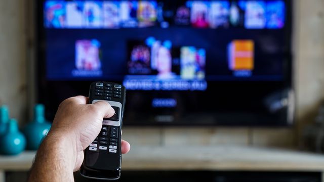 Isolamento social aumenta buscas de TV por assinatura e banda larga na web