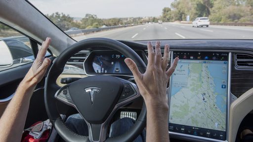 Primeiro acidente fatal com carro autônomo da Tesla: novos detalhes sobre o caso