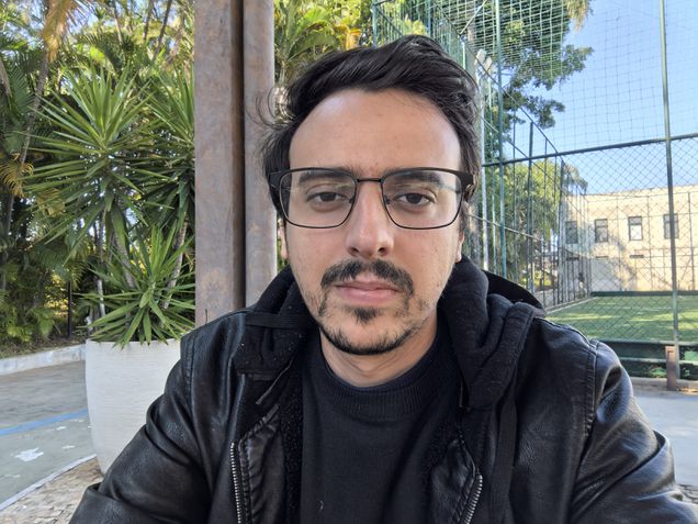 Huawei Mate XT Ultimate - Câmera frontal