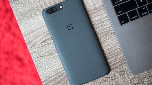 OnePlus 5 e 5T receberão Android Q, mas fabricante não confirma data
