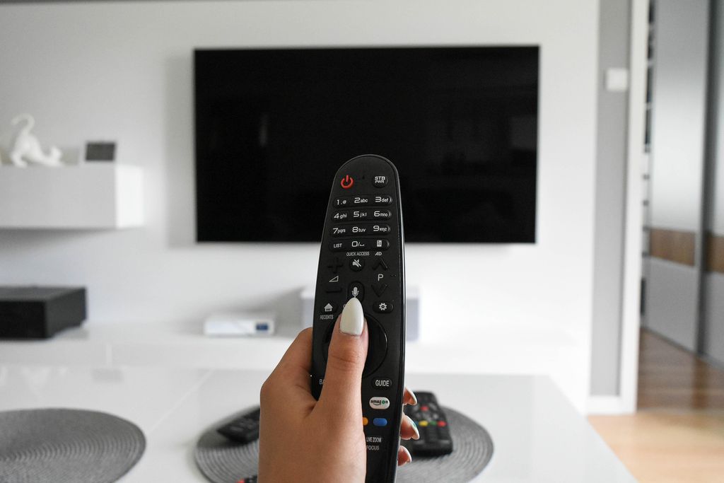 TV sendo ligada