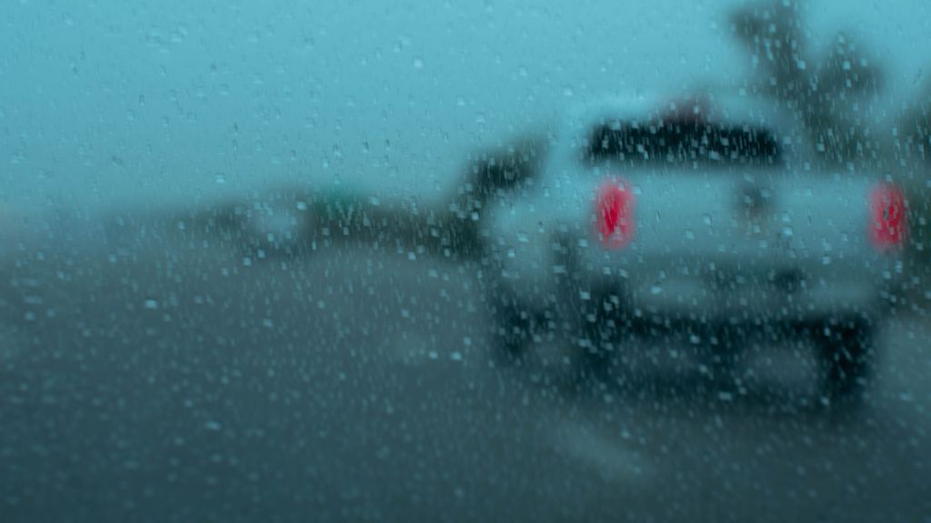 A visibilidade no interior dos carros fica comprometida em dias de chuva (Imagem: Ernest Brillo/Unsplash/CC) A visibilidade no interior dos carros fica comprometida em dias de chuva (Imagem: Ernest Brillo/Unsplash/CC)