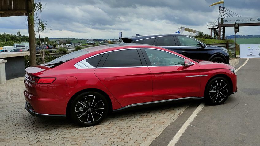 BYD Han - sedã 100% elétrico