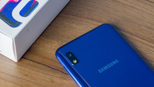 Samsung Galaxy A10: ainda vale a pena comprar?
