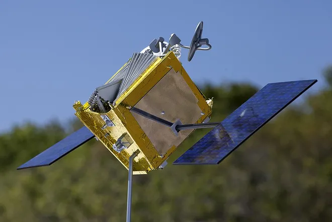 Modelo de satélite da OneWeb (Imagem: Domínio público)