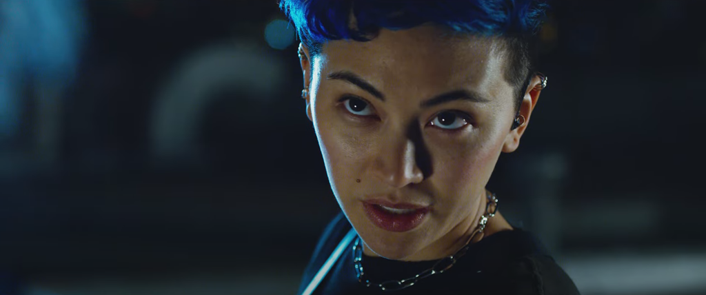Jessica Yu Li Henwick já aparece com destaque entre as heroínas do novo filme. Seria ela a nova Trinity? (Imagem: Divulgação/Netflix)