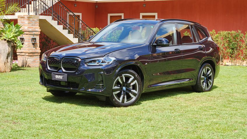 BMW iX3