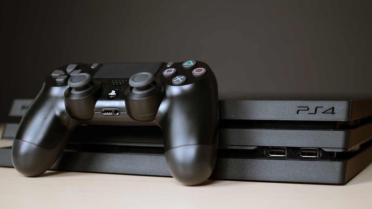 Sony anuncia preço do PlayStation 4 Pro no Brasil, concorrente do