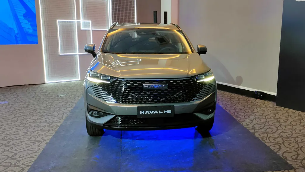 Haval H6 Premium HEV é o terceiro modelo da família do SUV hibrido da GWM (Imagem: Paulo Amaral/Canaltech)