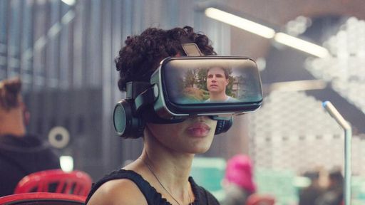 Crítica | Upload aborda um futuro improvável da tecnologia com humor e mistério