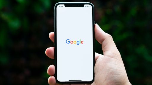 Google é acusada de tentar podar avanço de lojas de apps concorrentes
