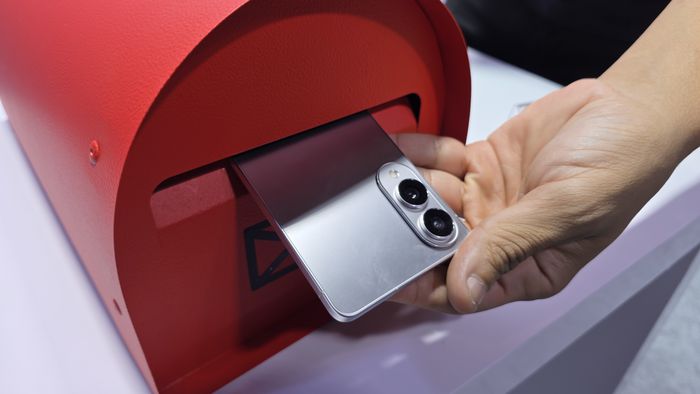 Samsung ultra fino aparece com preço no chão: S25 Edge abaixo de R$ 3.800