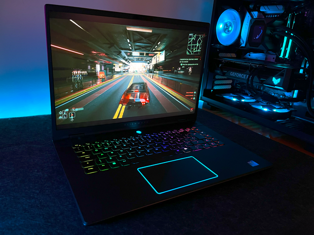 Alienware M16 R2