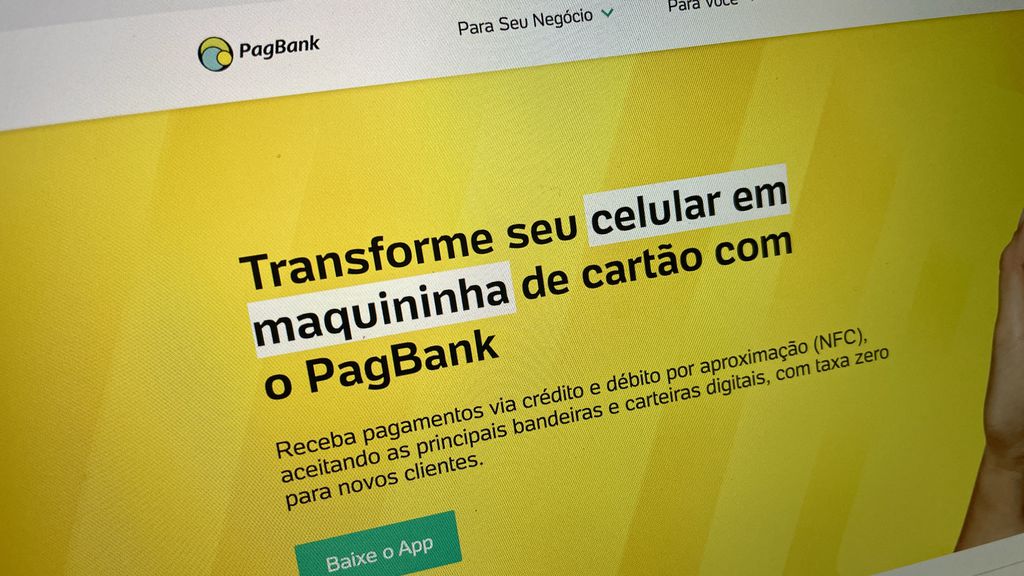 Tap On do PagBank permite receber pagamento de cartões no celular por aproximação (Imagem: Bruno De Blasi/Canaltech)