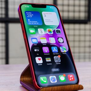 PARCELADO | Apple iPhone 14 (128 GB) – Meia-Noite  ou Estelar | DESCONTO NO CARRINHO, EXCLUSIVO AMAZON PRIME