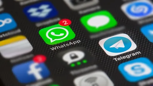 Telegram usa Twitter para provocar WhatsApp, que responde e toma invertida