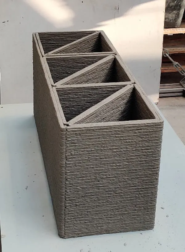 O uso de vidro reciclado no lugar da areia para fabricar o concreto para impressão 3D pode ajudar a promover a sustentabilidade da indústria de construção civil (Imagem: Reprodução/Mehdi Chougan)