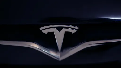 Musk acertou? Tesla se aproxima dos US$ 500 bilhões de valor de mercado