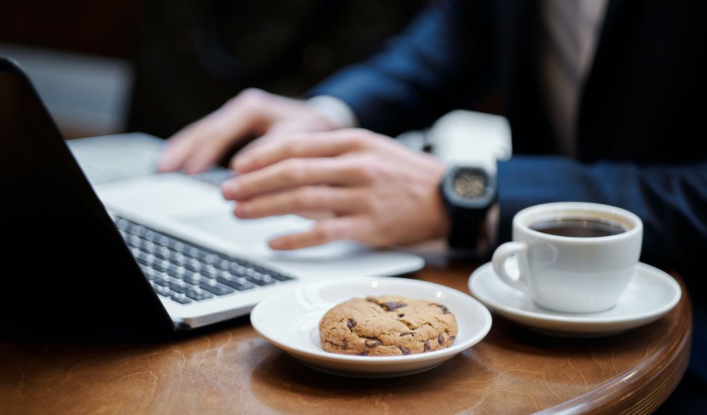 Google muda estratégia em relação aos cookies de terceiros após feedbacks e críticas ao Privacy Sandbox (Imagem: Jack Sparrow/Pexels)