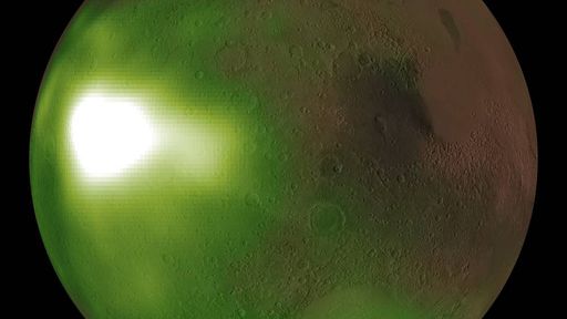 Sonda da NASA identifica brilho pulsante no céu noturno de Marte