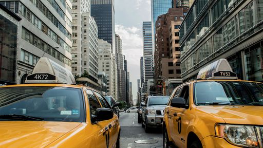 Tecnologia de reconhecimento facial russa impõe pausas de descanso aos taxistas