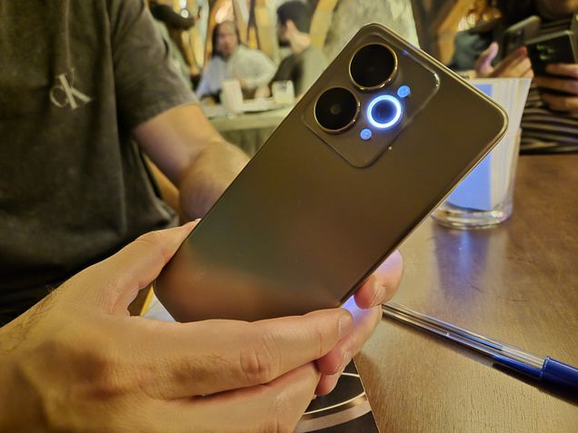 Realme 15