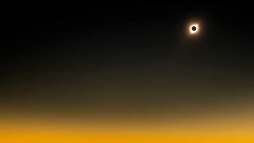 Perdeu o único eclipse solar de 2019? Então veja belas imagens do fenômeno!