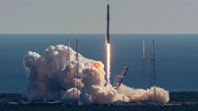 SpaceX recebe US$ 300 milhões para fazer lançamentos para a Força Aérea dos EUA