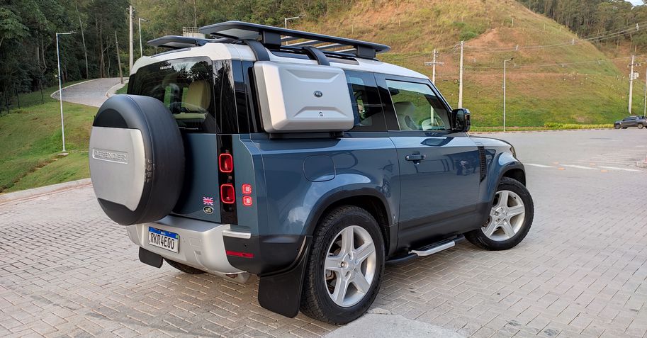 Land Rover Defender SE 90 2022
