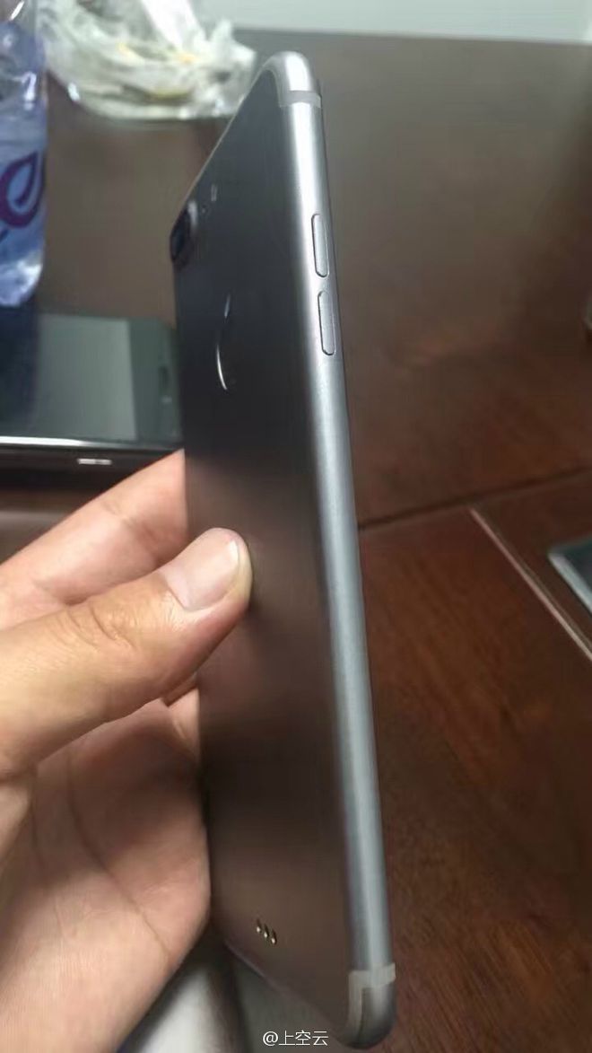 iPhone 7 iPhone 7