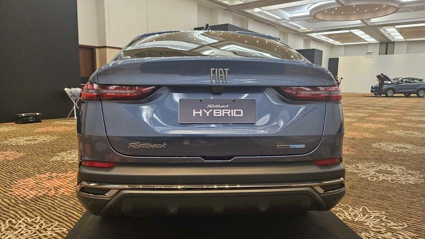 Fiat Fastback Hybrid