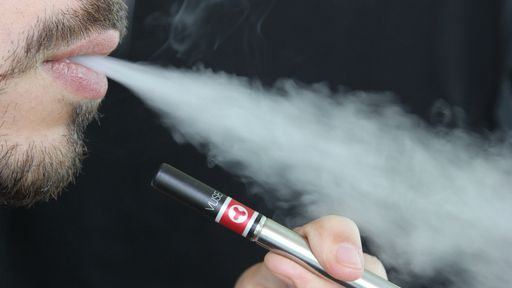 Uso de vapes não está associado a maior número de lesões pulmonares; entenda