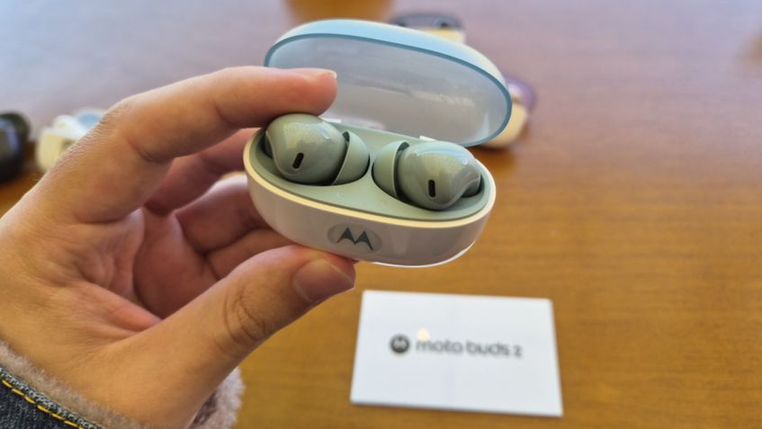 Moto Buds 2 e Buds 2+