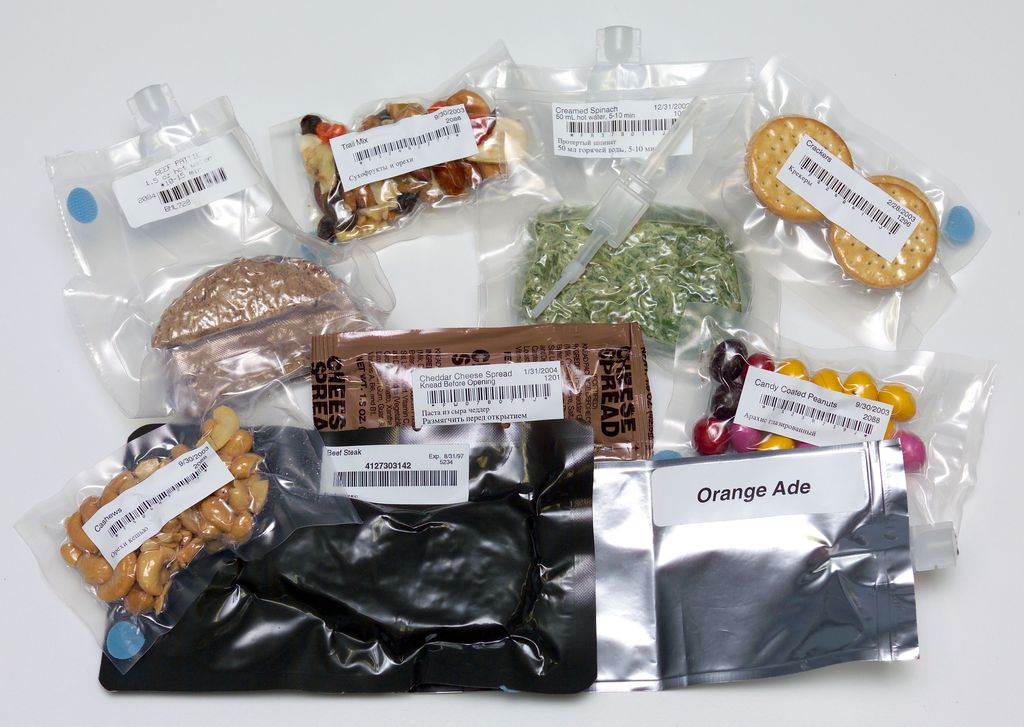 Alimentos enviados à ISS (Foto: NASA)