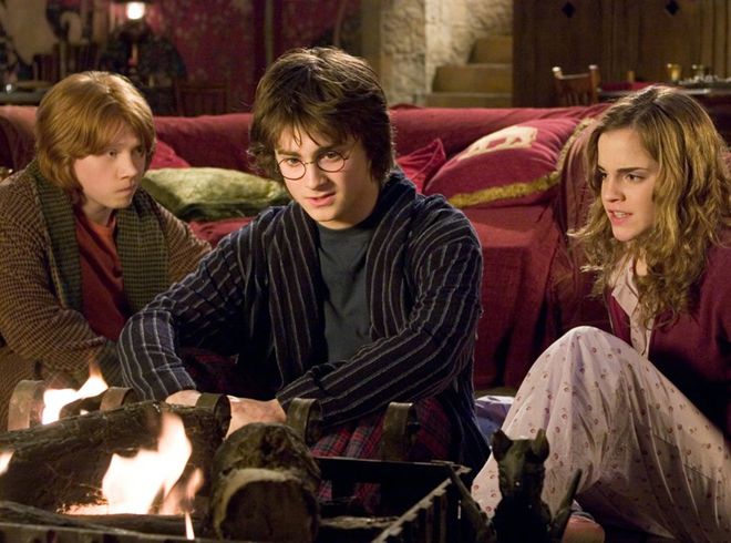 O trio de protagonistas de Harry Potter (Imagem: Divulgação/Warner Bros. Pictures)
