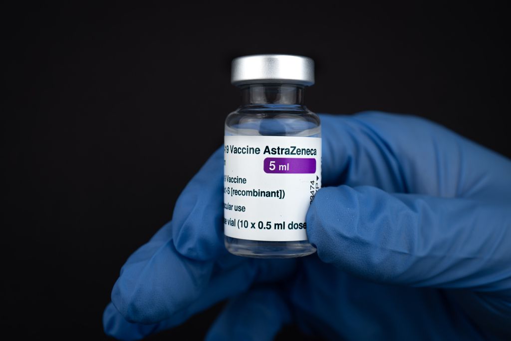 Com novo laboratório, Fiocruz ampliará a capacidade de produzir vacinas contra a covid-19 (Imagem: Reprodução/Mika Baumeister/Unsplash)