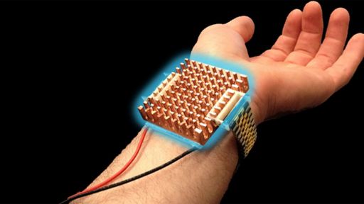 Estudantes do MIT criam pulseira com ar condicionado