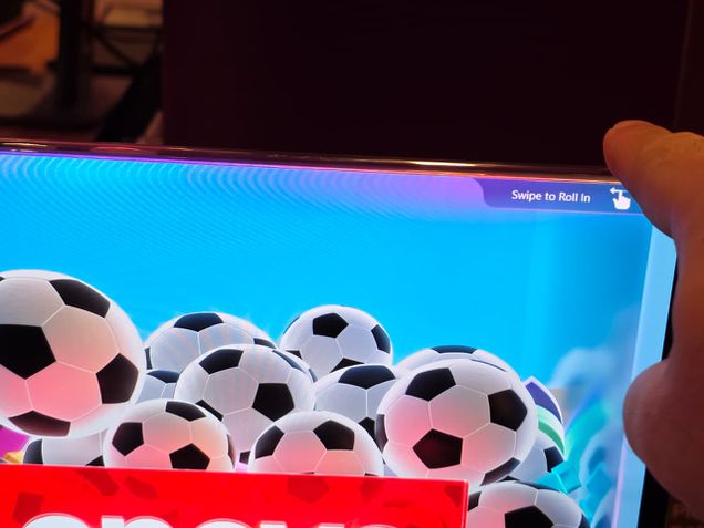 Lenovo ThinkPad Rollable XD Concept Lenovo ThinkPad Rollable XD Concept