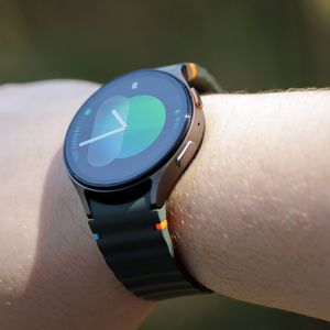 Samsung Galaxy Watch7 BT 44mm, Galaxy AI | CUPOM