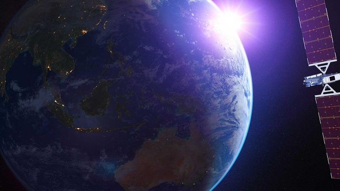 Internet via satélite no Brasil: novas operadoras desafiam a Starlink