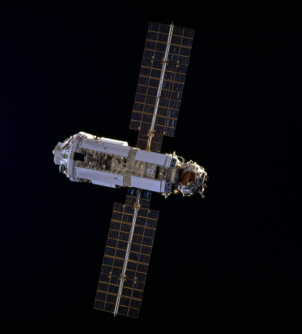 Módulo Zarya (Imagem: Reprodução/NASA)