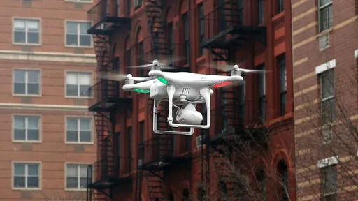 Criminosos têm utilizado drones para práticas de roubo e entrega em presídios