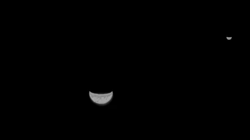A caminho de Marte, nave chinesa Tianwen-1 faz primeira foto da Lua e da Terra 