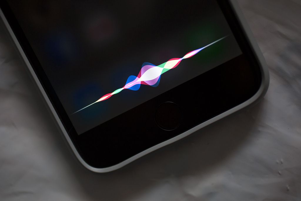 A assistente de voz da Apple vai passar a adotar outros apps de mensagens como padrão