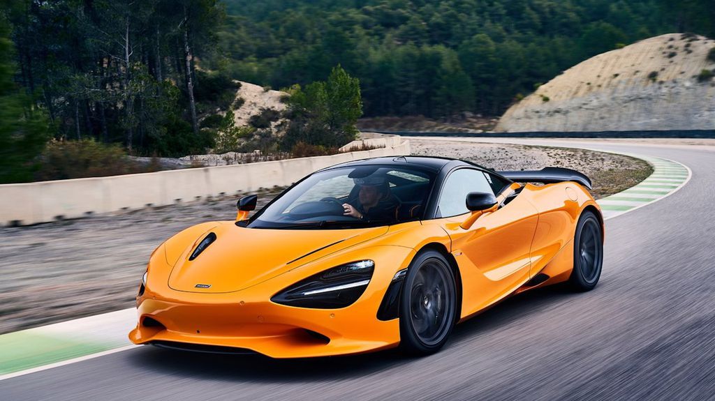 McLaren 750S terá duas unidades à venda no Brasil, com preços a partir de R$ 4 milhões (Imagem: Divulgação/McLaren)