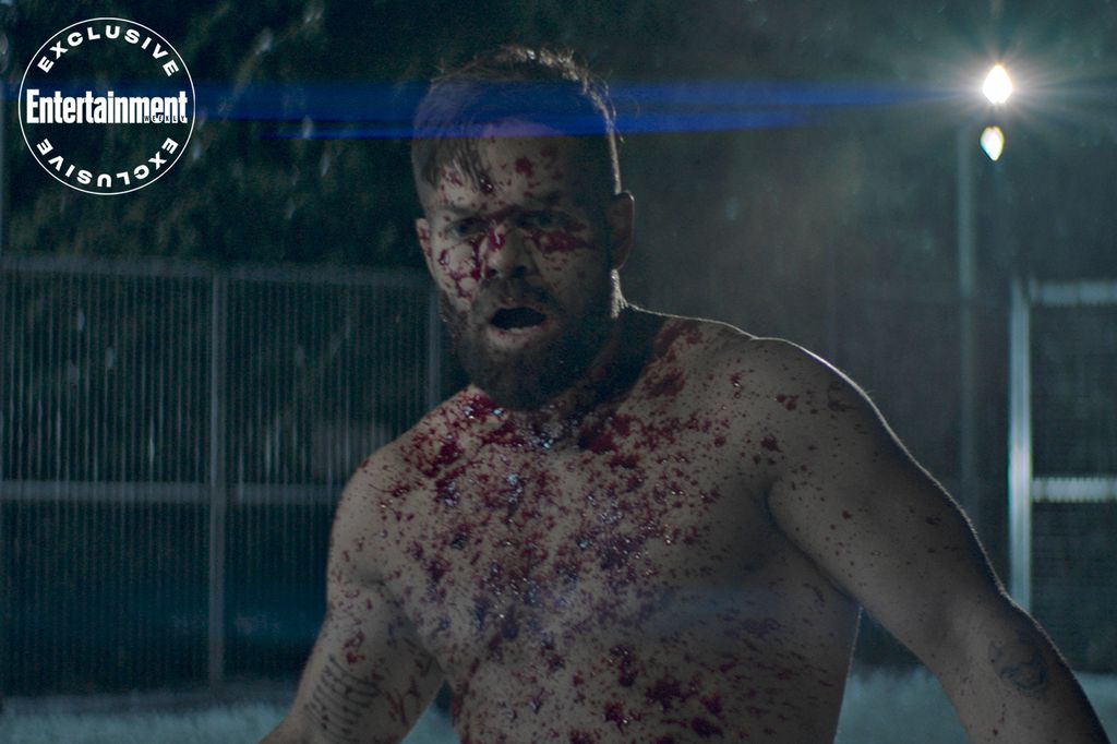 Primeira foto da 5ª temporada revela Amos Burton coberto de sangue (Imagem: Reprodução / Entertainment Weeekly)