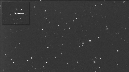Esta foto mostra a explosão de uma supernova em galáxia distante