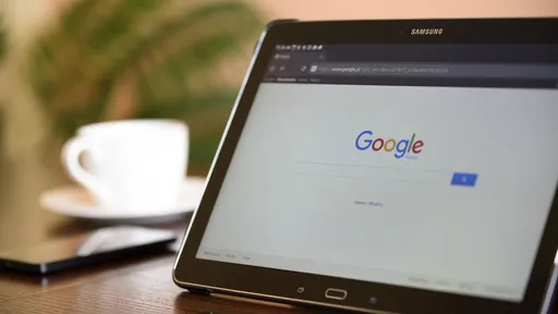 Google testa pesquisa que combina texto e imagens para mais eficiência