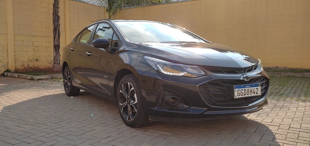 Chevrolet Cruze Midnight